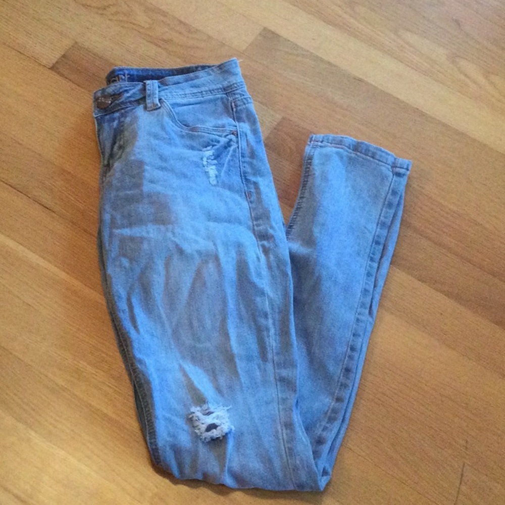 hart denim distressed light wash skinny jeans